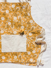 Load image into Gallery viewer, CHILDREN'S APRONS