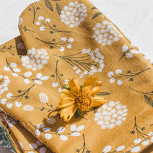 Load image into Gallery viewer, OVEN MITT & DISH TOWEL