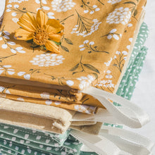 Load image into Gallery viewer, OVEN MITT & DISH TOWEL